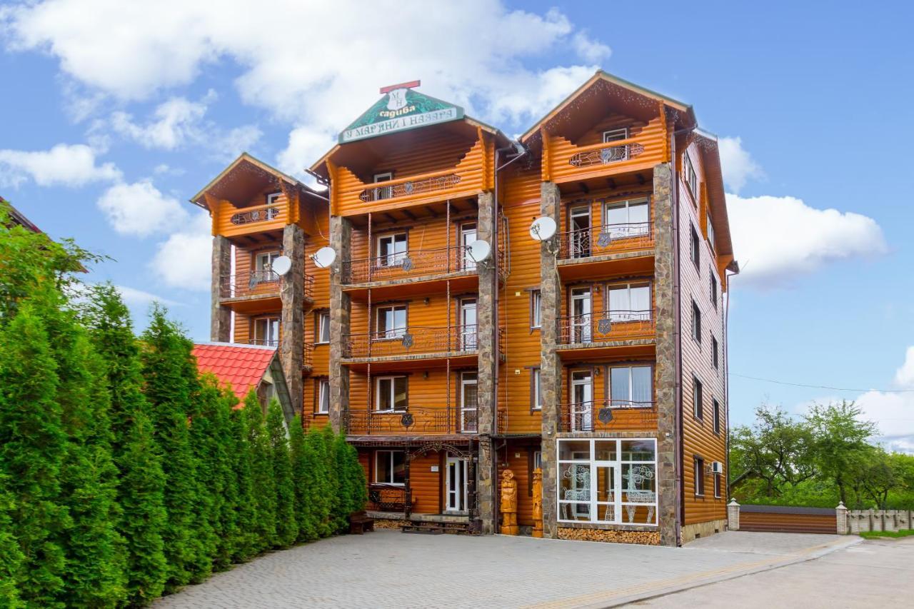 У Мар'Яни І Назара Hotel ยาเรมชา ภายนอก รูปภาพ